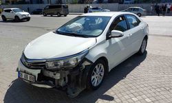 Samsun’da otomobil kamyonla çarpıştı : 3 yaralı