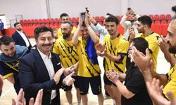Yenişehir Belediyesi amatör kulüplere desteği devam ediyor