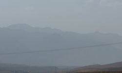 Yüksekova’da toz bulutu etkili oldu