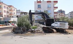 Toroslar Belediyesi'nden Yasadışı İşgale Yıkım