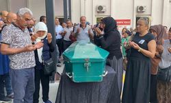 İkiz annesi hastane personeli hastalığa yenik düştü