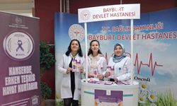 Bayburt’ta meme kanseri farkındalık standı açıldı
