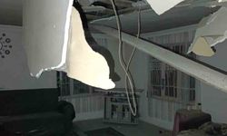 Depremde Gördes’te bir evin tavanı çöktü