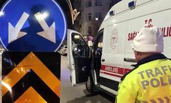 Refüjdeki trafik levhasına çarpan motosikletteki baba ve oğlu yaralandı