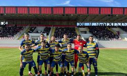 Söğütspor ligdeki ilk mağlubiyetini aldı