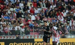 Trendyol Süper Lig: Samsunspor: 1 - Çaykur Rizespor: 1 (İlk yarı)