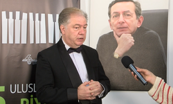 Ünlü keman virtüözü Aşkın, Anadolu Üniversitesi’nde sanatın dönüştürücü gücü hakkında konuştu