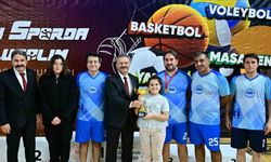 Vali Aksoy, 3. Kamu Spor Oyunları’nda dereceye girenleri ödüllendirdi