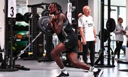 Beşiktaş günün ilk çalışmasını salonda yaptı