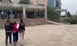 77 yıl hapis cezasıyla aranan firari şahıs, kurye kılığındaki polisin ’Yemek siparişi getirdim’ sözleriyle yakalandı