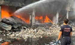 Adana’da hırdavat dükkanında çıkan yangın, kontrol altına alındı