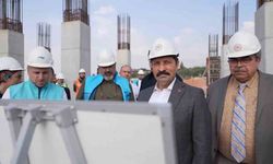 İskenderun devlet hastanesinde inşa çalışmaları sürüyor