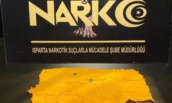 Isparta’da 3 bin 351 adet kâğıda emdirilmiş uyuşturucu ele geçirildi