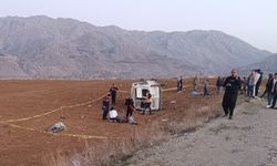 Kahramanmaraş’ta işçileri taşıyan minibüs takla attı: 2 ölü, 7 yaralı