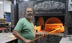 Yılların ustasının deprem anında canından önce fırın küreğini düşündüğü anlar kamerada