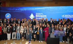 9. Akdeniz Bilişim Zirvesi başladı, geleceğin teknolojisi Antalya'da masaya yatırılıyor