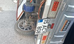 Burdur'da minibüsle üç tekerlekli motosiklet çarpıştı: 2 yaralı