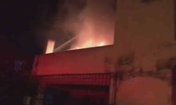 Hatay'da müstakil ev alevlere teslim oldu