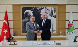 Kepez Belediyesi'ne SGK'dan teşekkür plaketi