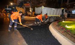 Mersin'de asfalt mesaisi geceye taşındı