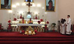 Mersin'de Rum Ortodoks Kilisesi'nde Noel ayini düzenlendi