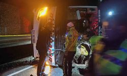 Osmaniye'de yolcu otobüsü devrildi: 3 yaralı