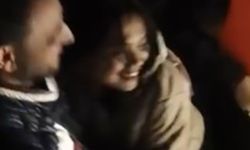 Sağanak sonrası evinde mahsur kalan kadını ekipler kurtardı