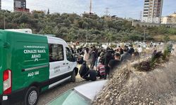 Mersin’de öldürülen anne ve oğul yan yana toprağa verildi