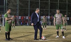 Seçer, Futbol Turnuvasına Başlangıç Vuruşu Yaptı