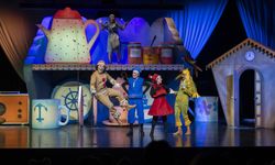 Bisküvi Adam çocuklarla buluştu, salon kahkahaya boğuldu