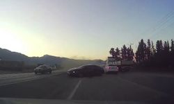 5 aracın karıştığı kaza anbean araç kamerasında