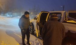 Osmaniye'de karda mahsur kalan iki kadını ekipler kurtardı