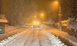 Tarsus'ta karla mücadele: Ekipler gece boyunca sahadaydı