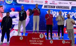 Kayseri’ye Karate Finalinden İki Madalya Birden