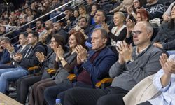 Tribün doldu, MSK kazandı: Mersin gururlandı