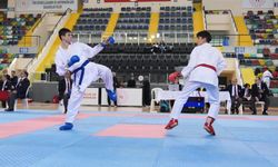Karate Gençler grup birinciliği Balıkesir’de başladı