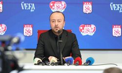 Sivasspor Kulübü Başkanı Özçoban: "Kalan 33 puana talibiz"