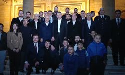 Bakan Çiftçi, teravih namazını Kahramanmaraş'ta kıldı