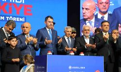 Bakan Kurum'dan CHP Genel Başkanı Özel'e tepki: 'Özgür Bey vakit tiyatro vakti değildir'