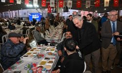 Kepez'de Ramazan bereketi iftar sofraları kuruldu, lokmalar dağıtıldı