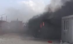 Kırıkhan'da konteyner yangını