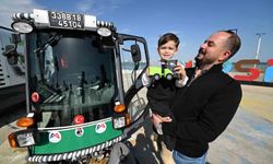 Mersin'de Minik Ayaz'ın Süpürge Aracı Hayali Gerçek Oldu