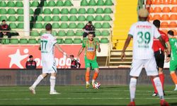 Trendyol Süper Lig: Alanyaspor: 1 - Konyaspor: 0 (İlk yarı)
