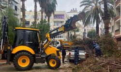 Yenişehir’de Fırtına Mesaisi: Ekipler Saniyelerle Yarıştı