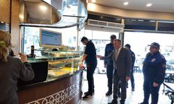 Akdeniz’de Bayram Mesaisi: Tatlıcılara Sıkı Denetim