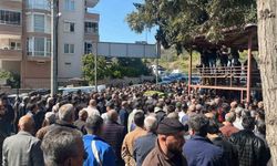 Hayatını kaybeden Zafer Partisi Alanya İlçe Başkanı son yolculuğuna uğurlandı
