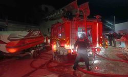 Manavgat'ta Tekne İmalathanesi Yandı: 1 İşçi Ağır Yaralandı