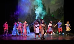 Mersin’de "Çöplük Kralı ve İcatçı" Yeniden Sahnede!