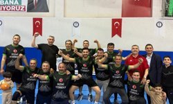 İmamdan Mühendise Şampiyon Kadro: Derinkuyu Zirvede