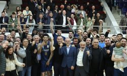 Çayırova Belediyesi Şampiyon: Basketbol Süper Ligi’ndeyiz!